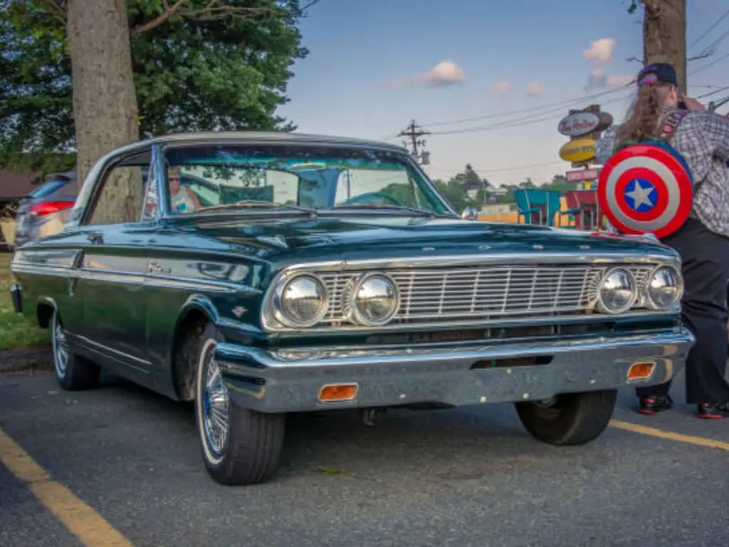 1964 Ford Fairlane Thunderbolt