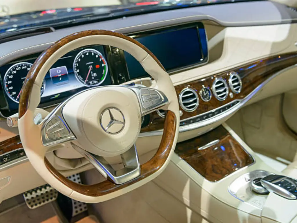 Mercedes-Benz S-Class interior