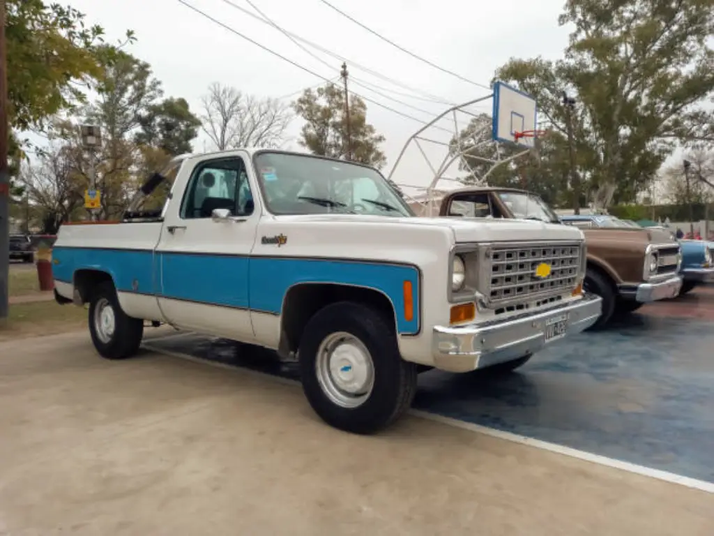 classic chevy truck restoration