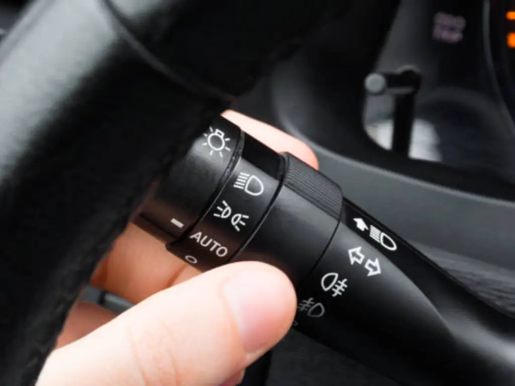 how to turn on fog lights