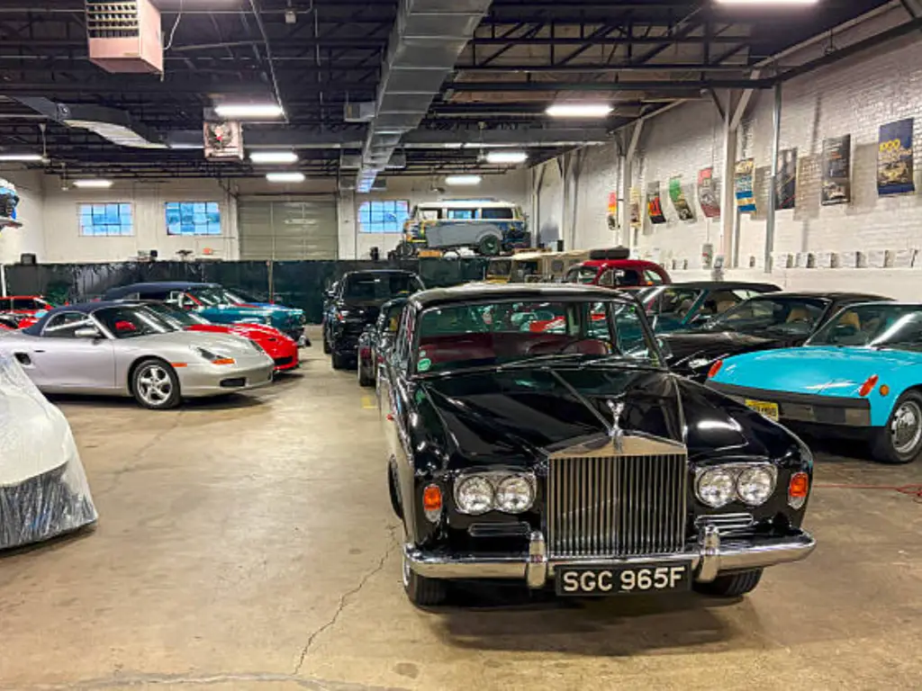 classic car restoration shops